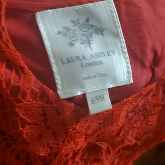 Laura Ashley red baby girl dress - Picture 3 of 4
